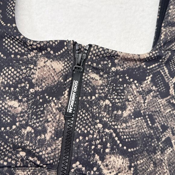 Good American Sports Bra Size 2 Snakeskin Halter Front Zip‎ Performance Gym - Picture 3 of 6